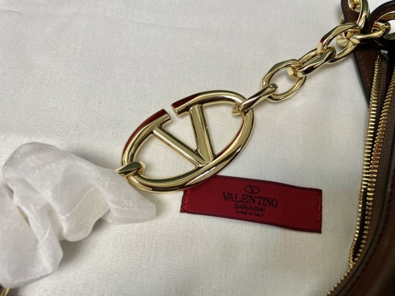 Va1e*ntin0 hobo bag